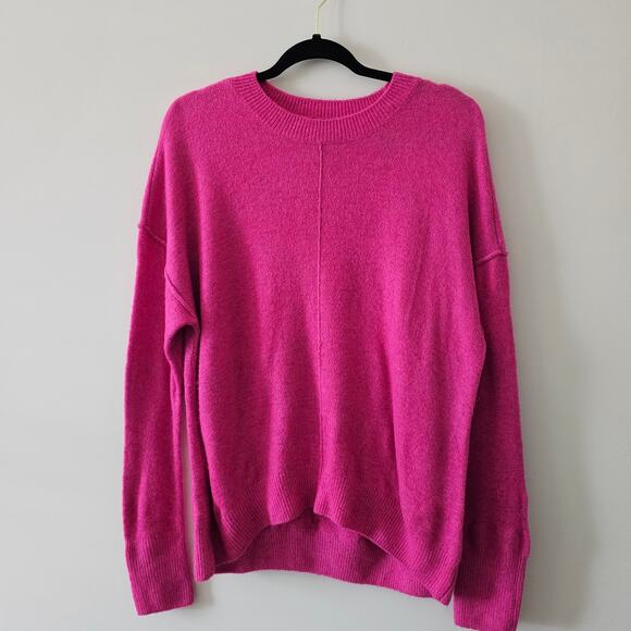 Vince Camuto Fuchsia Pink Pullover Crew Neck Sweater Size M - Picture 1 of 4